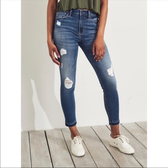 Hollister Denim - Hollister High Rise Distressed Crop Jeans | 25